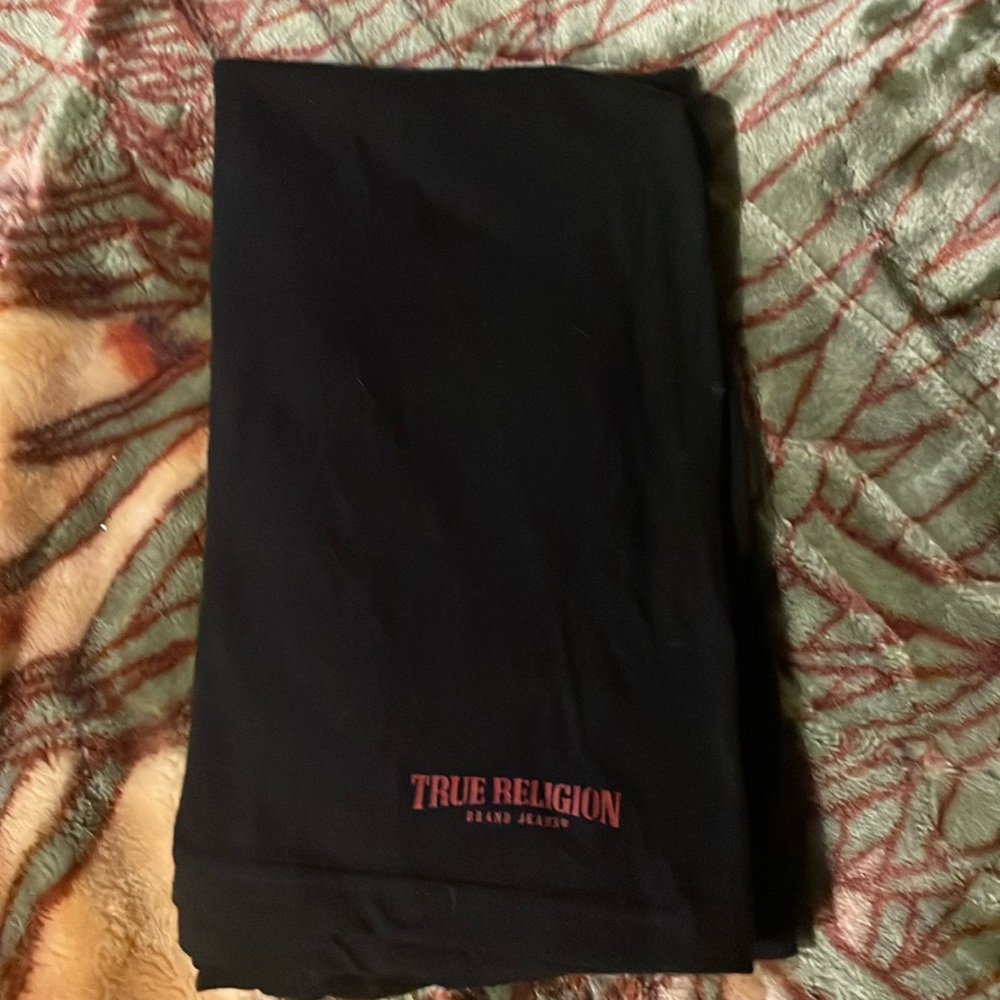 True Religion Brand Jeans Blank Basic T Shirt Men's MEDIUM Black/red